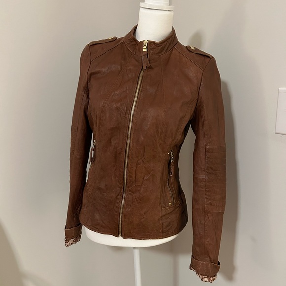 Guess Jackets & Blazers - Guess Leather Jacket 🧥 (Women’s Small)